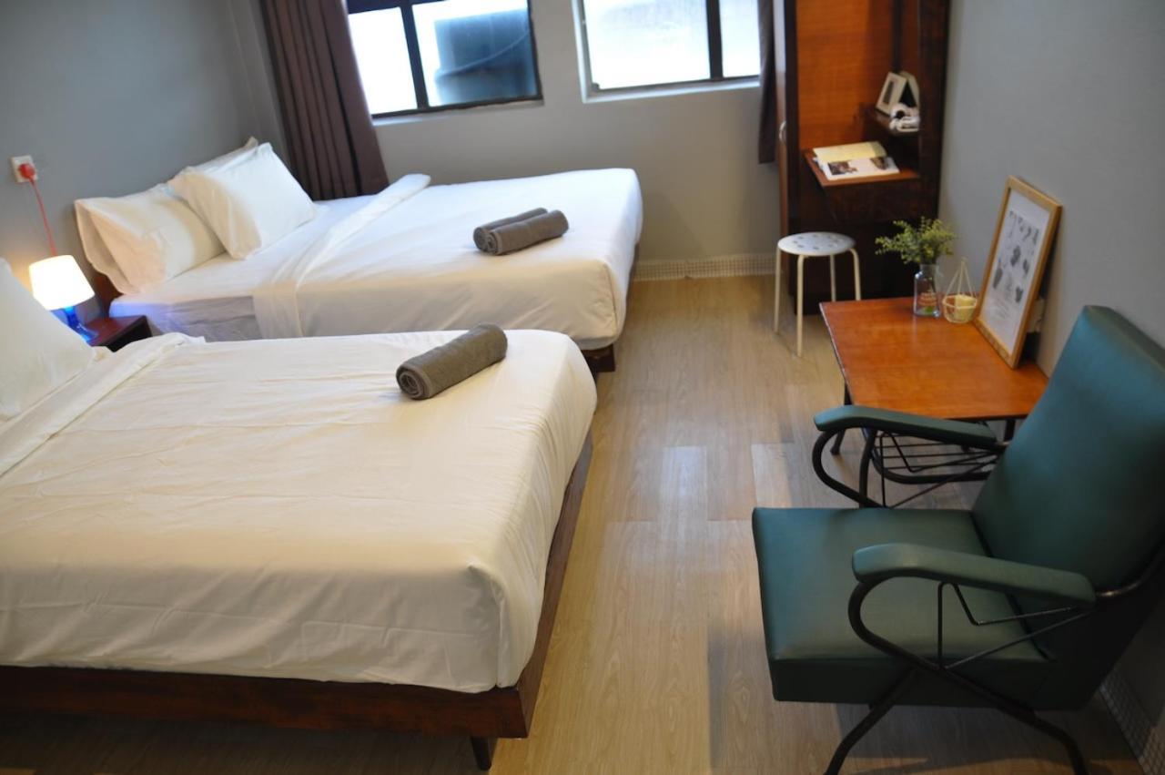 Grayhaus Inn *
